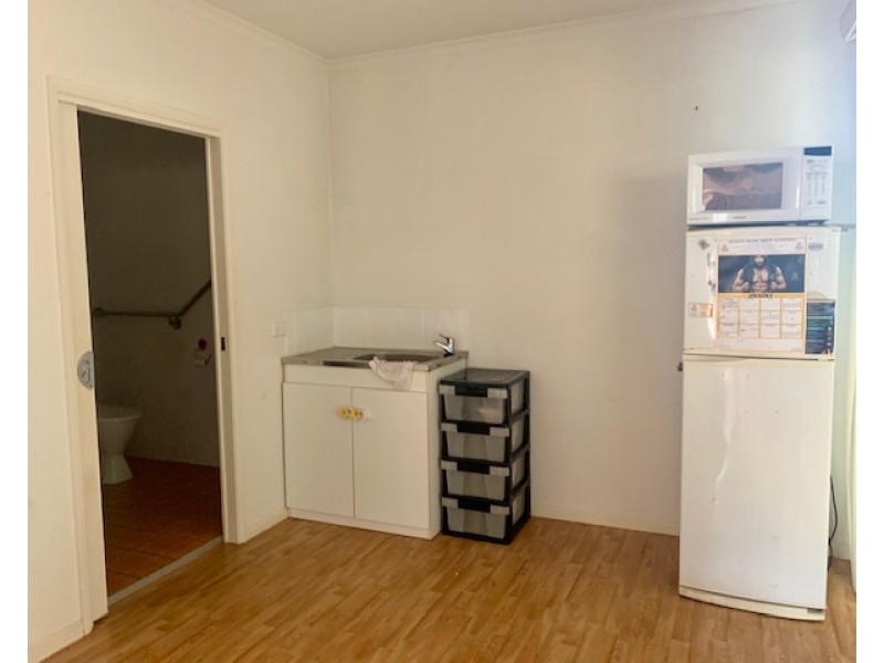 33 Laughlin Street, Kingston QLD 4114