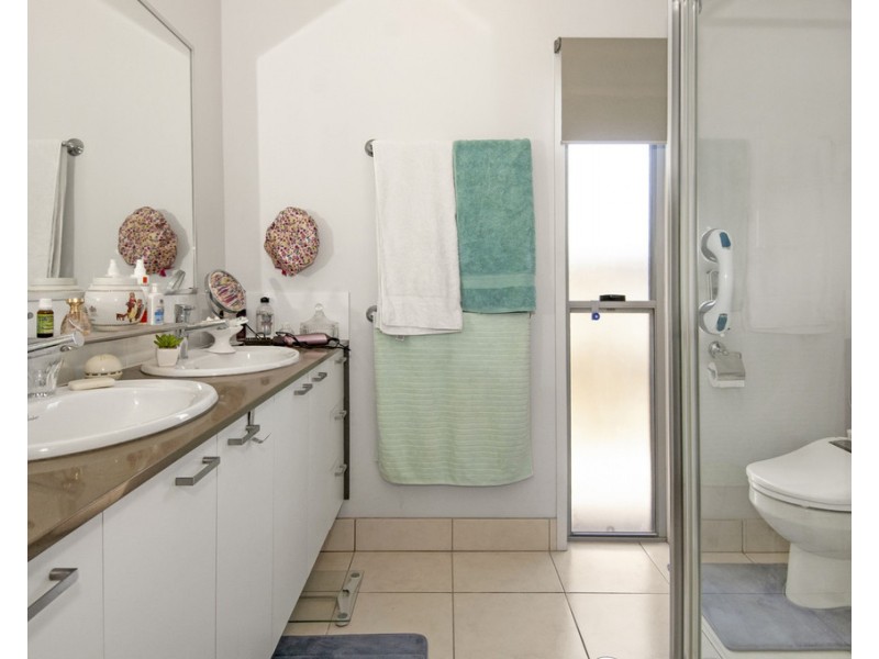 Villa 9 Radke Rd (Ingenia), Bethania QLD 4205