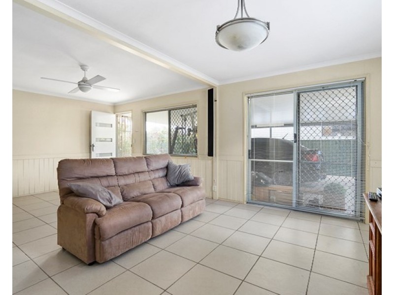 7 Moffatt Rd, Waterford West QLD 4133