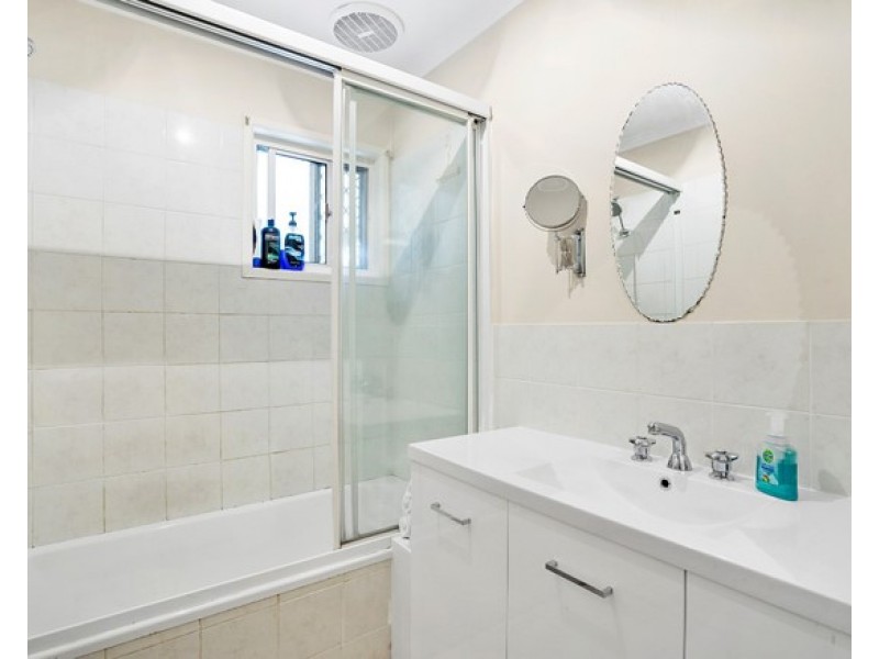 7 Moffatt Rd, Waterford West QLD 4133