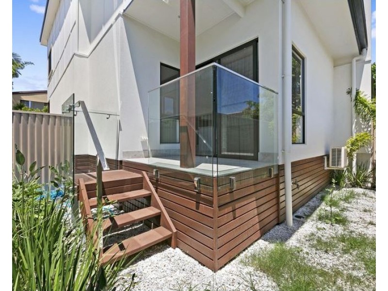 3/4 Meyer Street, Southport QLD 4215