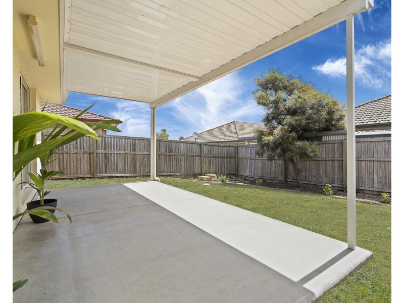 17 Frankland Ave, Waterford QLD 4133