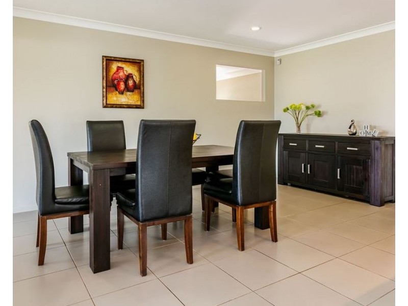 3 Wallaman Close, Waterford QLD 4133