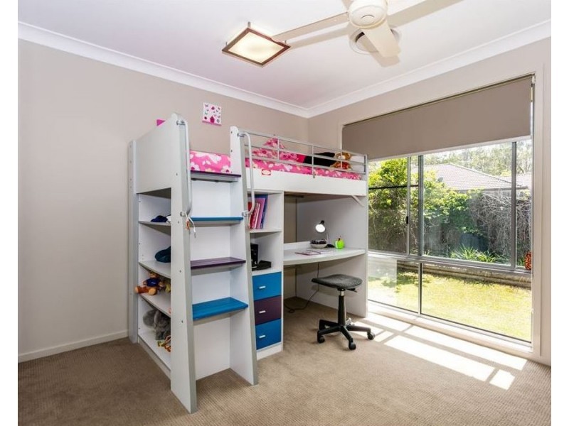 3 Wallaman Close, Waterford QLD 4133