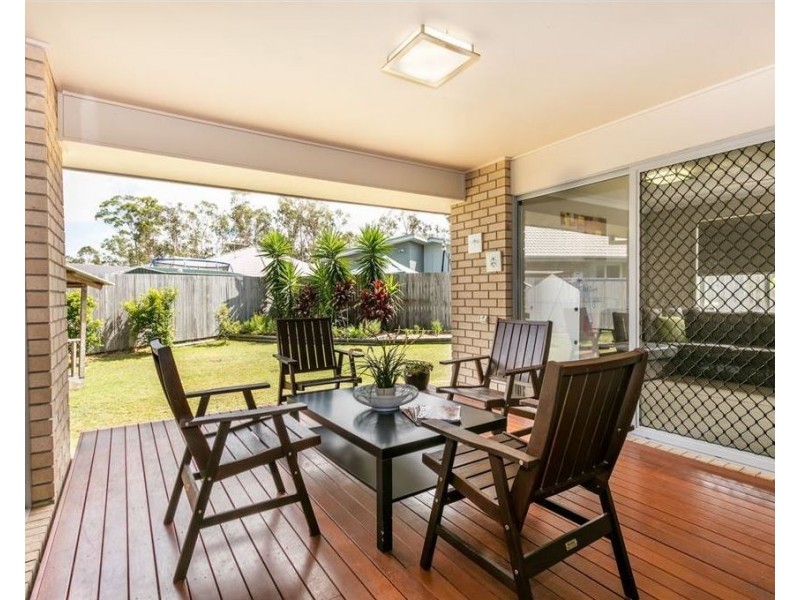 3 Wallaman Close, Waterford QLD 4133