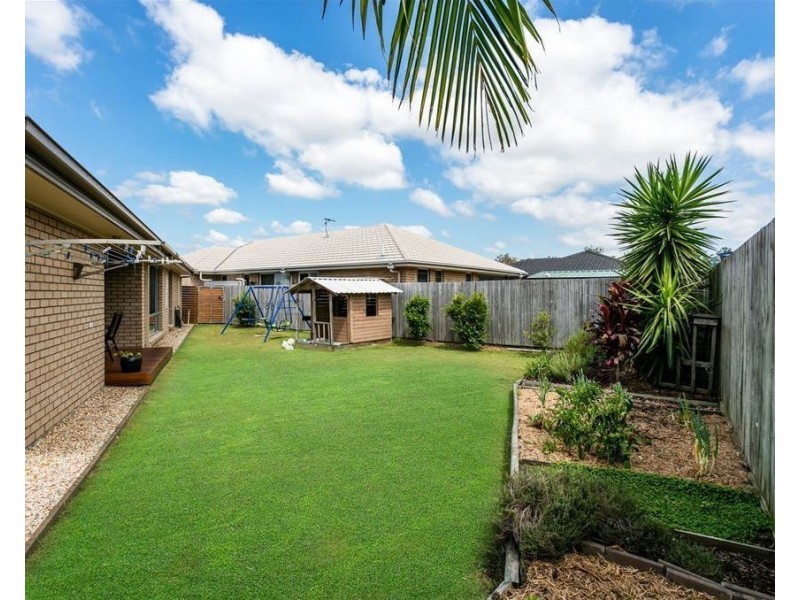 3 Wallaman Close, Waterford QLD 4133