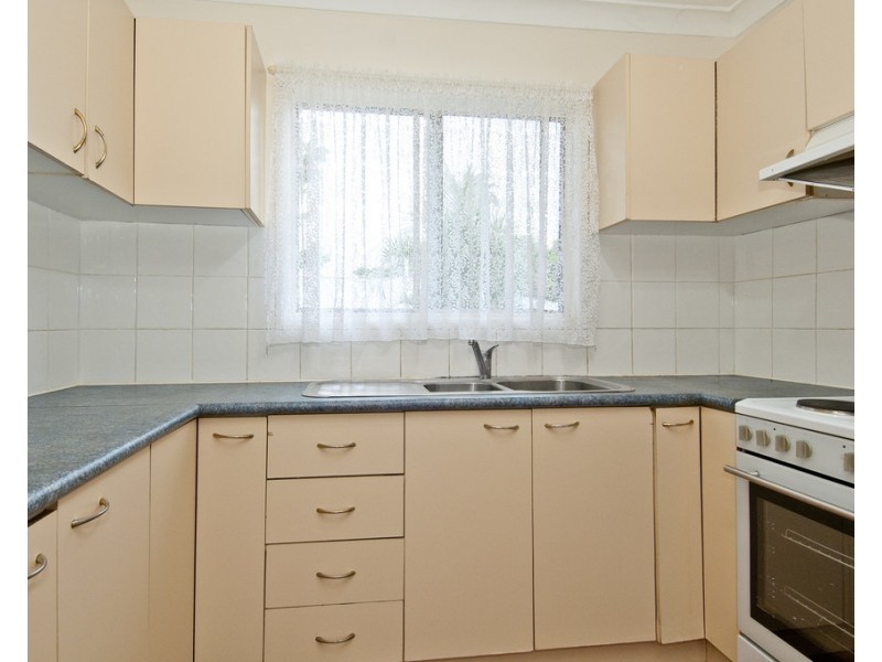 8 Poppy Street, Kingston QLD 4114