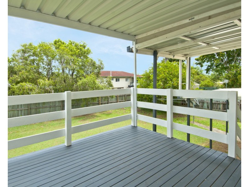 8 Poppy Street, Kingston QLD 4114