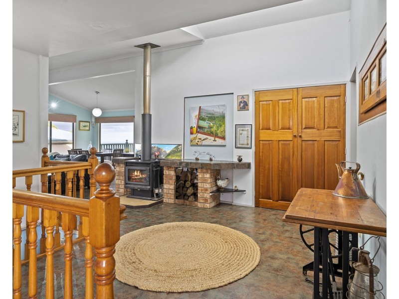 29 Magnetic Drive, Tamborine Mountain QLD 4272