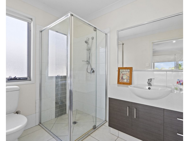 81 Willow Rise Drive, Waterford QLD 4133