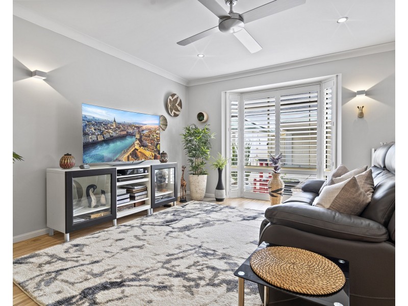Villa 206/196 Logan Street, Eagleby QLD 4207