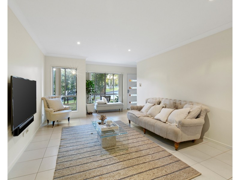 53 Whites Rd, Chermside West QLD 4032