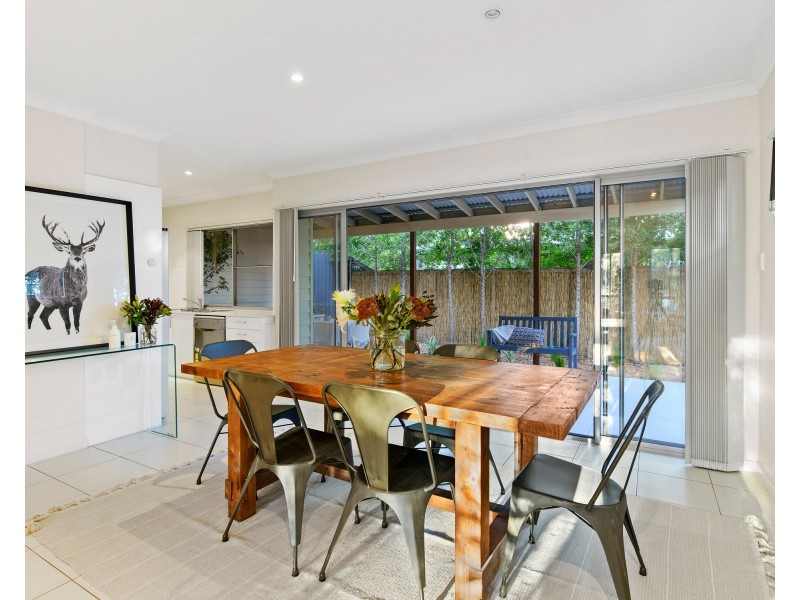 53 Whites Rd, Chermside West QLD 4032