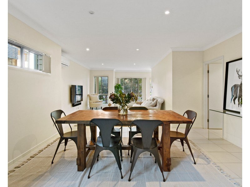 53 Whites Rd, Chermside West QLD 4032