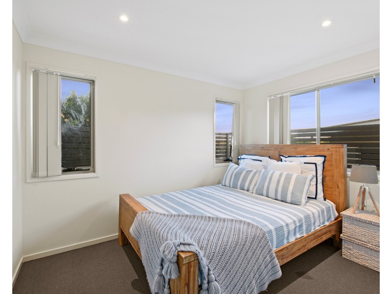 53 Whites Rd, Chermside West QLD 4032