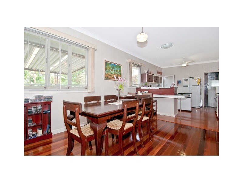 806 Kingston Rd, Loganlea QLD 4131