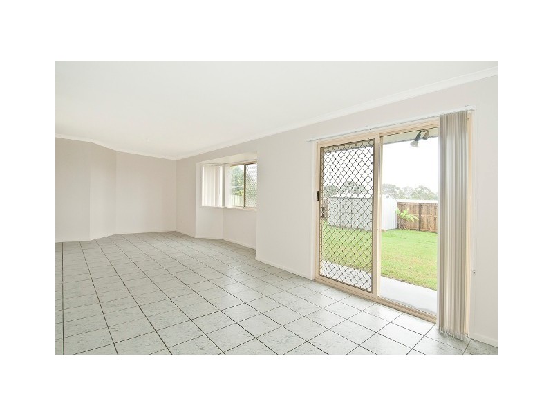 5 Copper Dr, Bethania QLD 4205