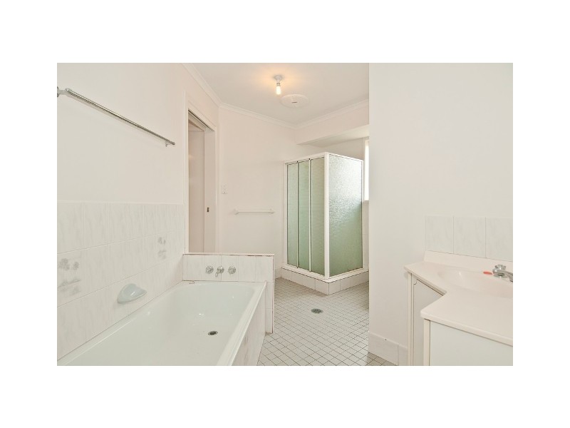 5 Copper Dr, Bethania QLD 4205