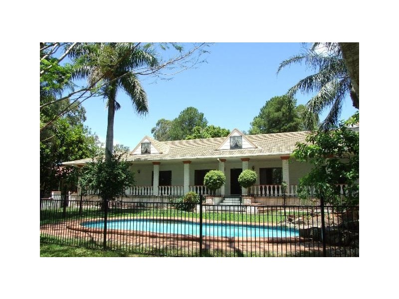 37 Burow Rd, Waterford QLD 4133