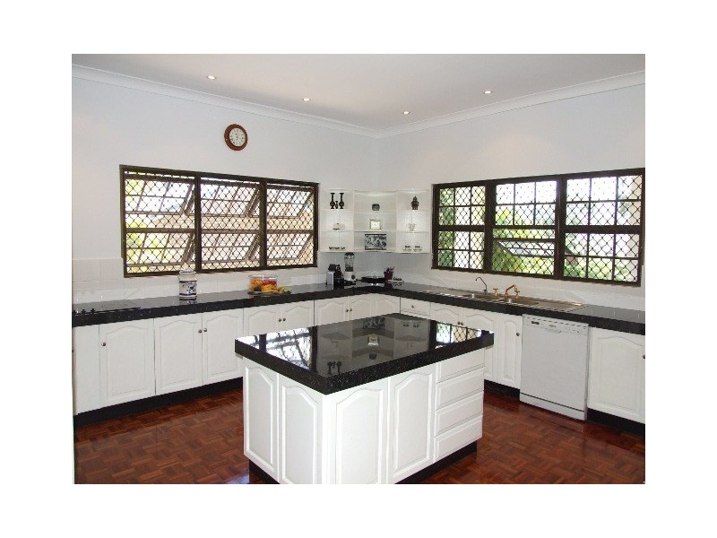 37 Burow Rd, Waterford QLD 4133