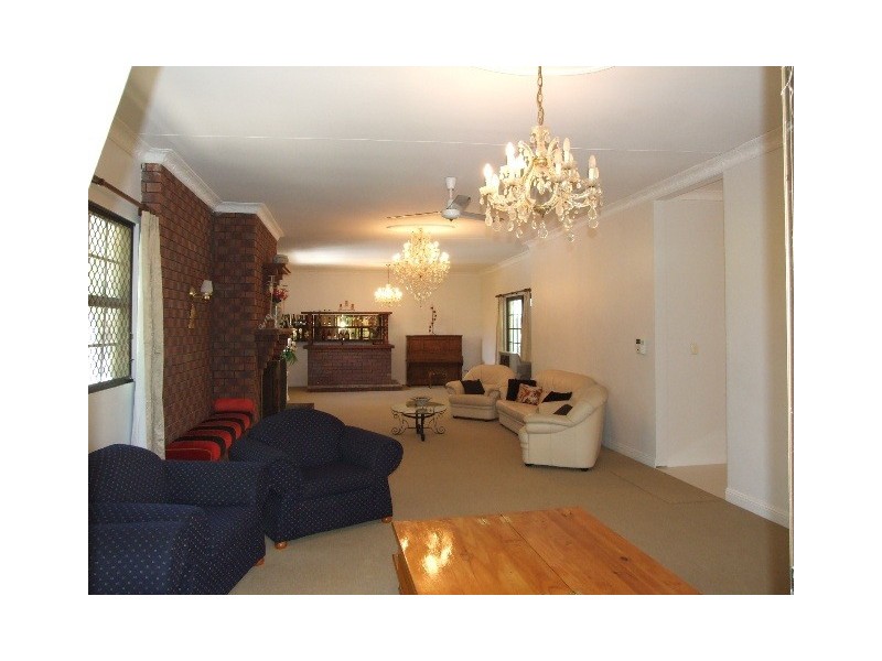 37 Burow Rd, Waterford QLD 4133
