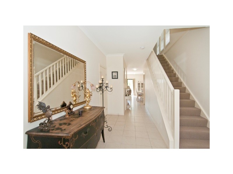 2/2 Millstream Rd, Waterford QLD 4133