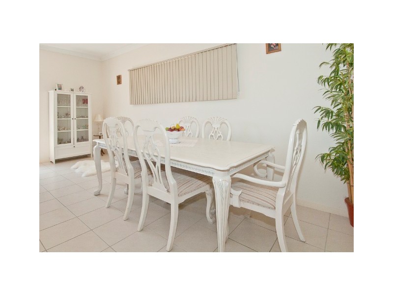 2/2 Millstream Rd, Waterford QLD 4133