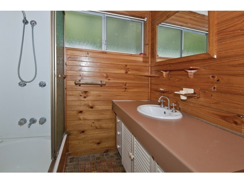 34 Cunningham St, Waterford West QLD 4133