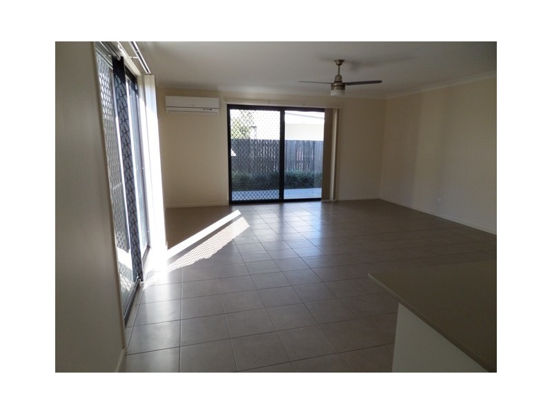 2 Maywood Street, Loganlea QLD 4131