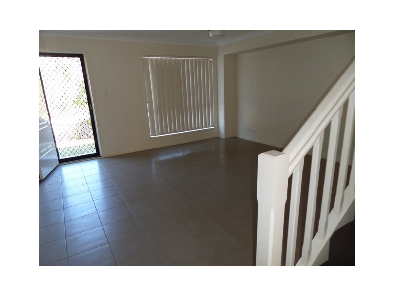 2 Maywood Street, Loganlea QLD 4131