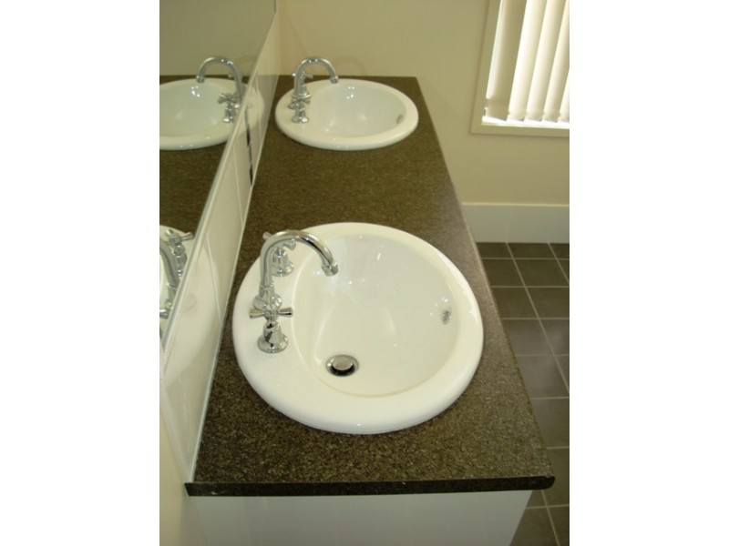 2 Hazelnut Court, Loganlea QLD 4131