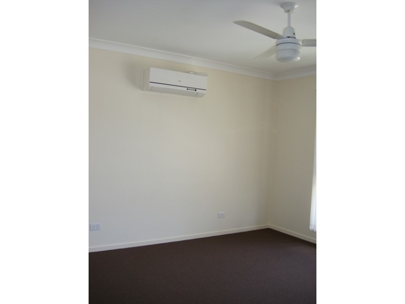 2 Hazelnut Court, Loganlea QLD 4131