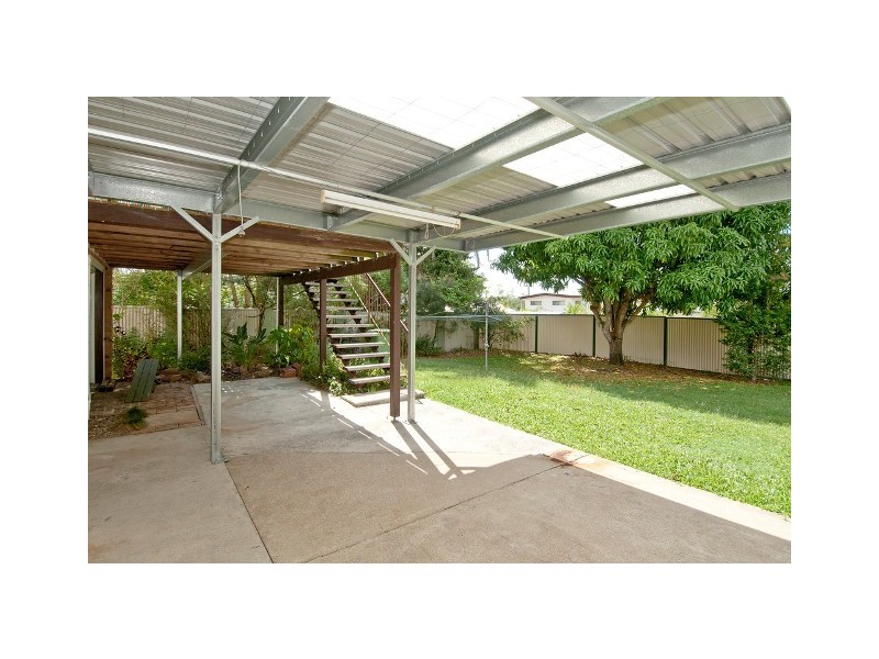 4 Yaru St, Crestmead QLD 4132