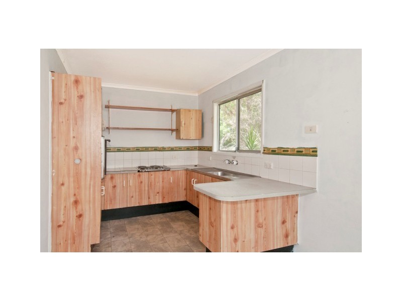 9 Pinewood St, Crestmead QLD 4132