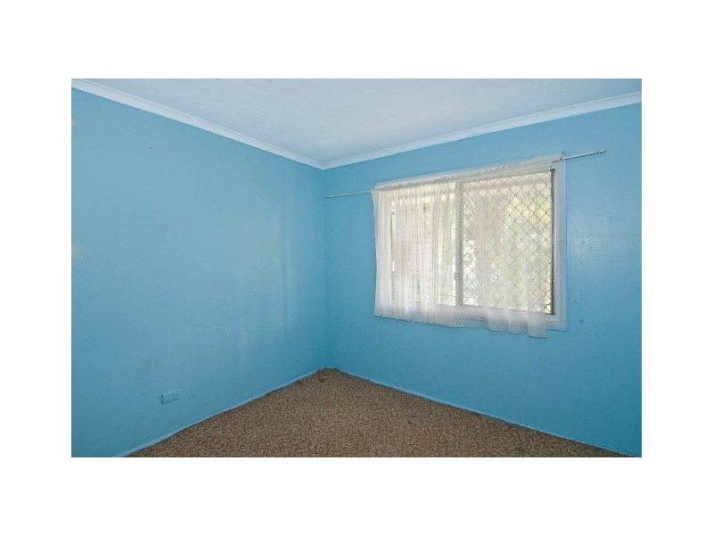 9 Pinewood St, Crestmead QLD 4132