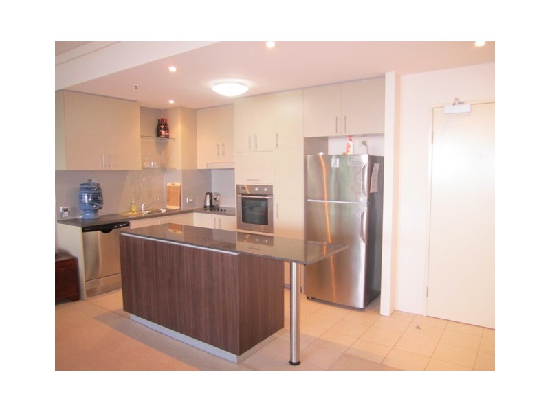 611/ 352-360 Marine Parade, Labrador QLD 4215