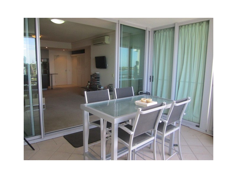 611/ 352-360 Marine Parade, Labrador QLD 4215