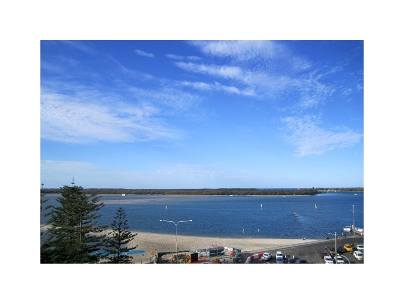 611/ 352-360 Marine Parade, Labrador QLD 4215