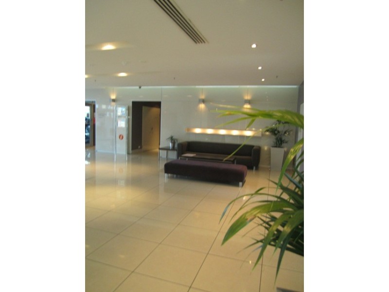 611/ 352-360 Marine Parade, Labrador QLD 4215