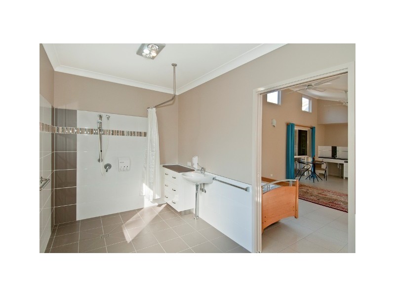 10 Bow Street, Waterford QLD 4133