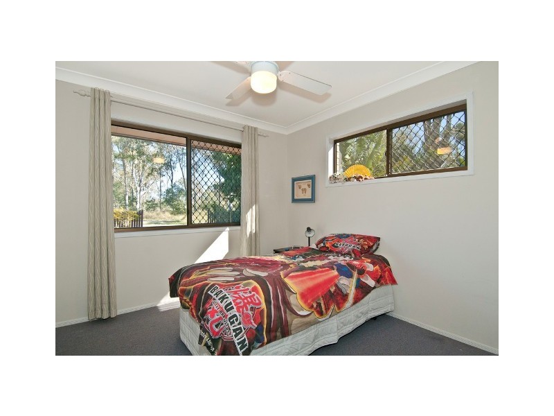 10 Bow Street, Waterford QLD 4133