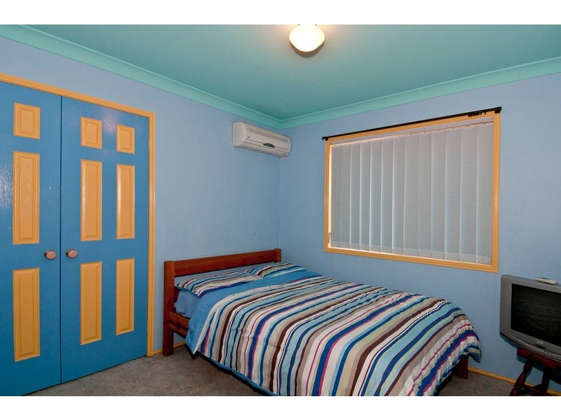 8 Limousin Place, Waterford West QLD 4133