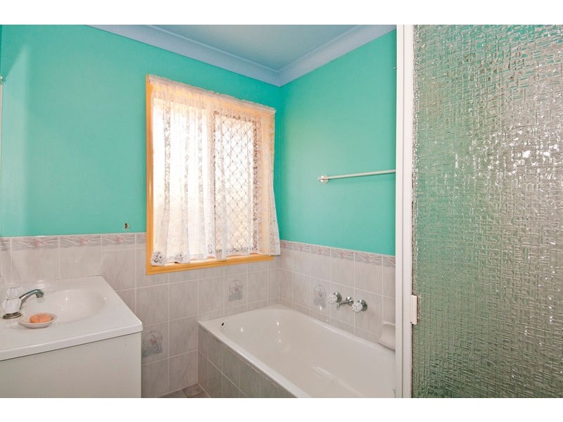 8 Limousin Place, Waterford West QLD 4133