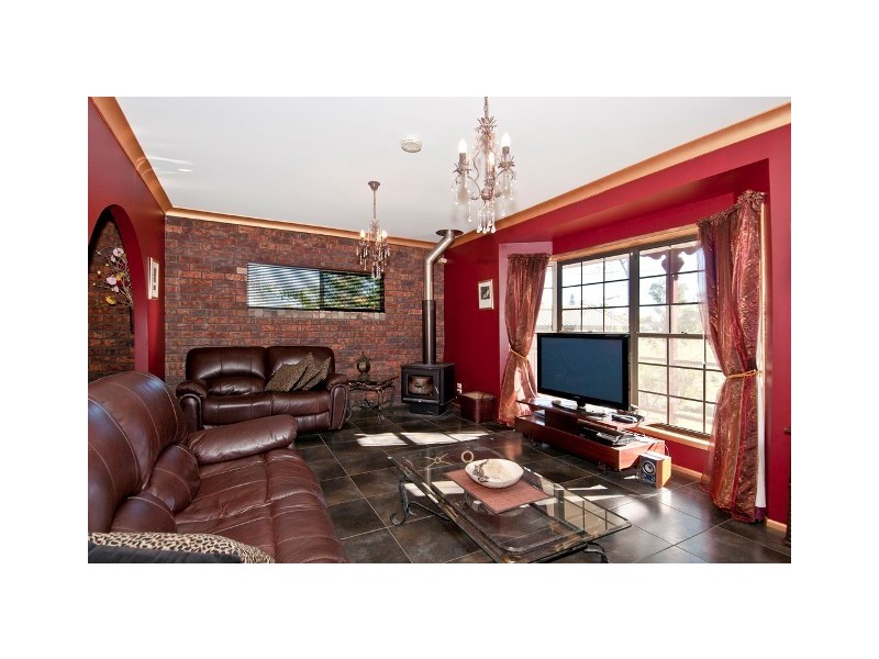 9 Lyons Street, Bethania QLD 4205