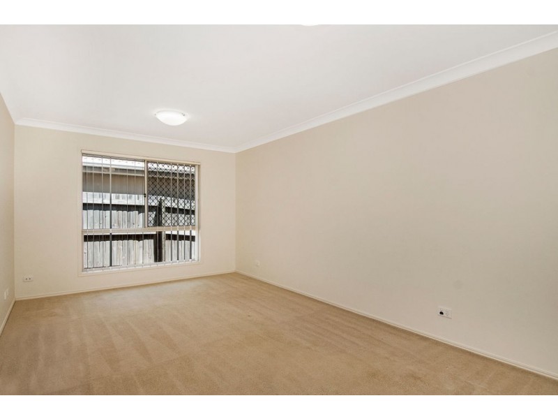 70 Goundry Drive, Holmview QLD 4207