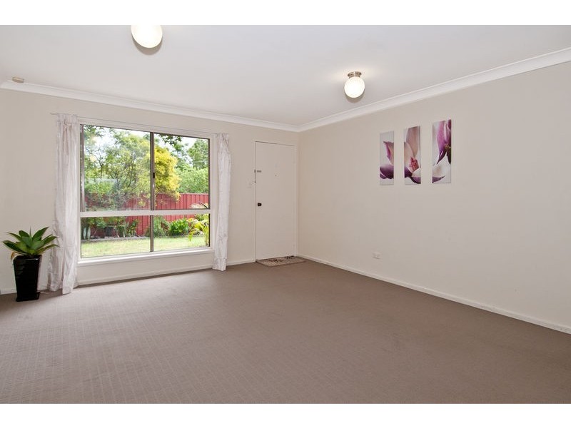 4 Katrina Cres, Waterford West QLD 4133