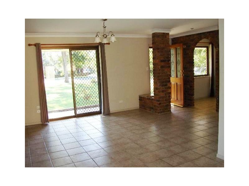 35 Bluegum Drive, Marsden QLD 4132