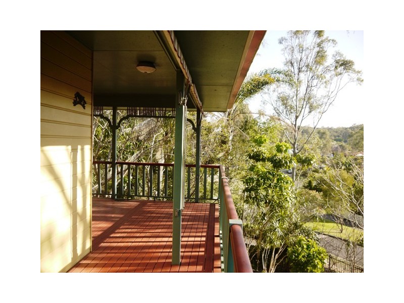 Edens Landing QLD 4207