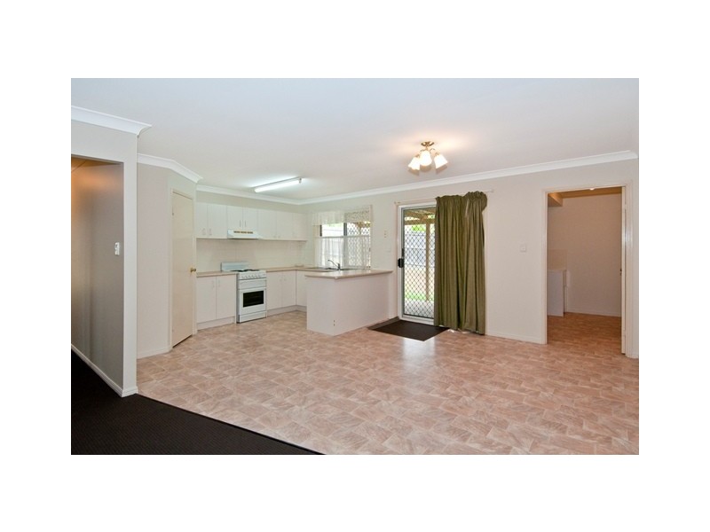 16 Jasmina Parade, Waterford QLD 4133