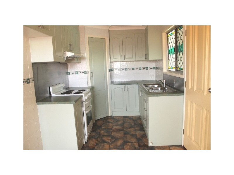 10 Katrina Cres, Waterford West QLD 4133